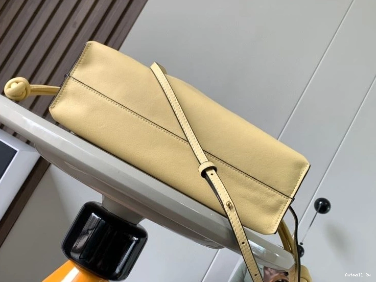 77521 Bright Loewe Flamenco Bags 0717